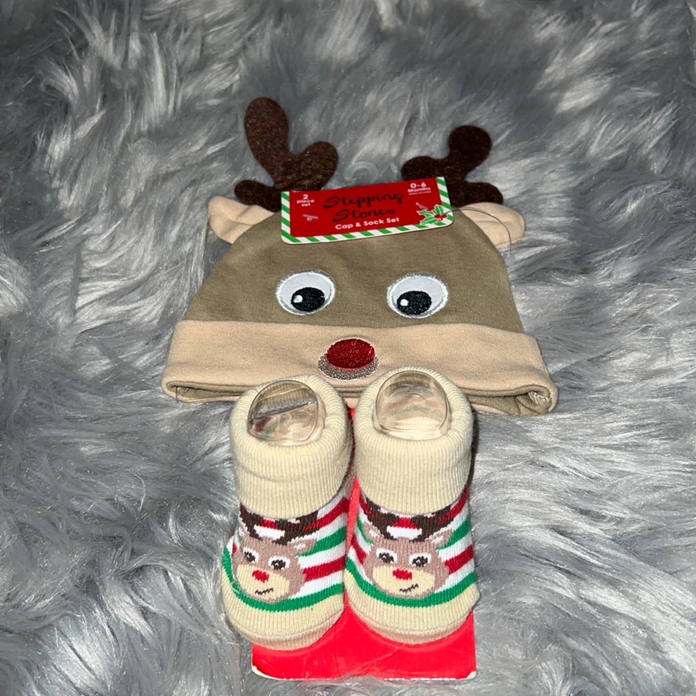 Baby cap and sock set Rudolph the red nosed reindeer